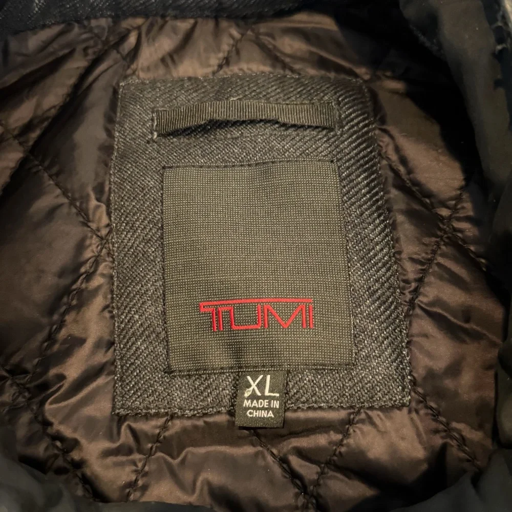 Tumi men quilted